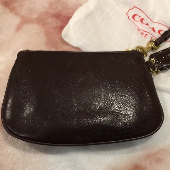 Coach Est 1941 Clutch Mini Handbag NWT keychain Chocolate Brown Leather Zip - Picture 9 of 16